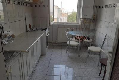 3 camere Mobilat si Utilat, Confort 1 Decomandat, zona Viziru 3 - 4