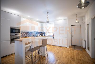 Apartament cu 5 camere decomandat, mobilat în Ultracentral