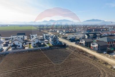 Proprietate speciala, cu destinatii multiple, Sanpetru/ Harman! - 38