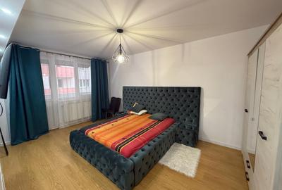 Apartament cu 3 camere decomandat, mobilat în Central