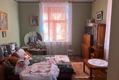 CASA INDIVIDUALA SOLIDA + ANEXE , STR EMINESCU, LA 5 MINUTE DE PIATA MICA - 14