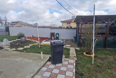 Casă individuală cu 6 camere în Central