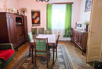 Casă individuală cu 5 camere în Andrei Mureșanu