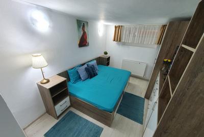 Apartament cu 2 camere semidecomandat, mobilat în Cișmigiu