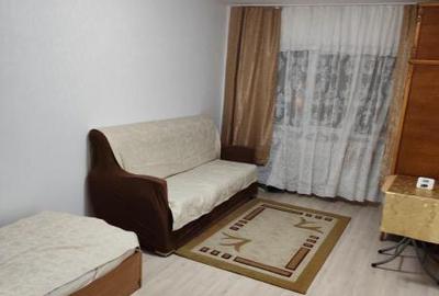 Apartament 2 camere decomandate zona KM 5 - 8