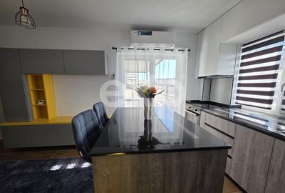 Apartament cu 3 camere semidecomandat în Florești