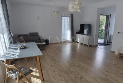 Casă spațioasă, renovată complet, într-o zonă liniștită - 3
