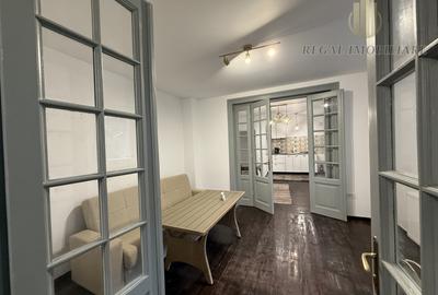 Apartament cu 3 camere semidecomandat, mobilat în 13 Septembrie