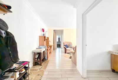 2 Camere | Bucatarie Inchisa | Nemobilat | Parcare | Comision 0 - 6
