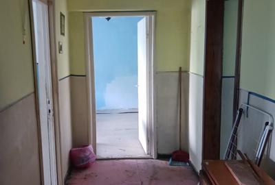 ZONA CENTRALA-2 CAMERE DECOMANDAT, ETAJ 4, NECESITA RENOVARE - 4