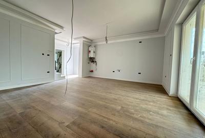 Duplex despartit prin camera tehnica - 4 camere Toate Utilitatile - 6