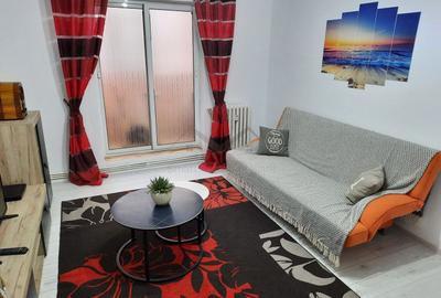 Apartament cu 2 camere semidecomandat în Mircea cel Bătrân