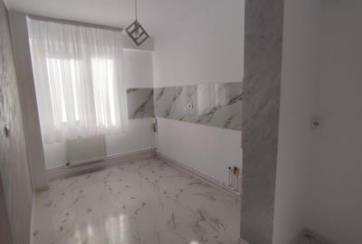 Apartament cu 2 camere decomandat în Tomis Nord