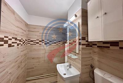 Apartament cu 3 camere dcomandat de inchiriat Petre Ispirescu - 9