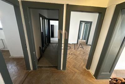 Apartament 4 camere 115 mp Ultracentral etaj intermediar pe Eroilor! - 4