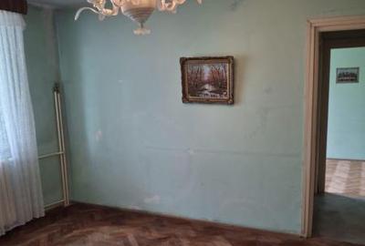 Apartament cu 2 camere semidecomandat în Abator