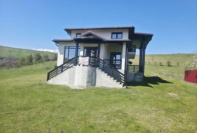 Casa  si  teren zona Balaurul - 37