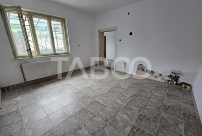 Casa de vanzare teren 412 mp garaj Terezian Sibiu COMISION 0 - 26