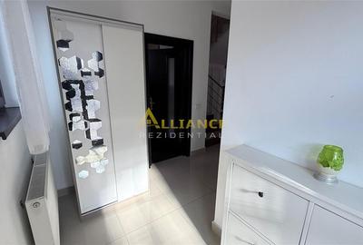 Duplex - 4 camere - 2 bai - 350mp teren - 17