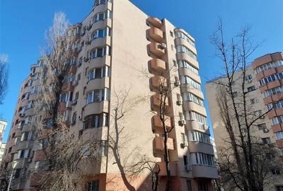 Garsonieră decomandată în Nerva Traian