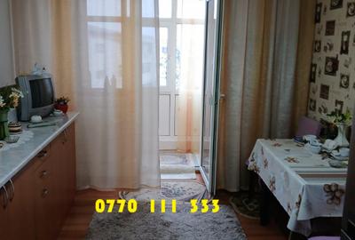 Apartament cu 2 camere decomandat în Obor
