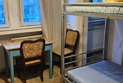 Apartament de 2 camere decomandat in Blocul Patria - 7
