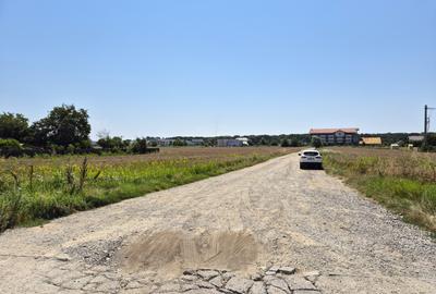 Teren de 785mp cu deschidere dublă 23/34m, strada principală Ciofliceni! - 6