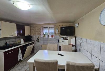 Casa 5 camere 3 bai garaj inchis si teren 700 mp utili in Lazaret - 9