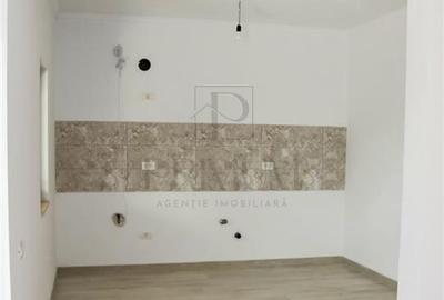Duplex individual- zona excelenta -  curte amenajata - despartit prin camera teh - 4