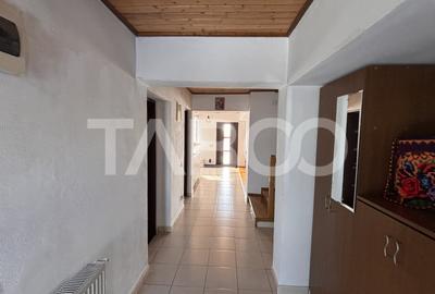 Casa de vanzare individuala   zona Sura Mare individuala 900 mp teren - 23