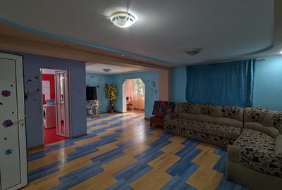 De vanzare apartament 3 camere transformat in 2-Pacii-Militari - 1