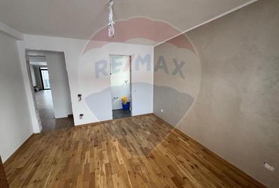Casa  si  teren zona Balaurul - 13
