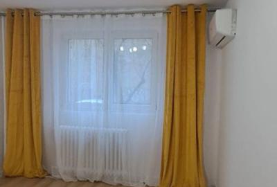 Apartament cu 2 camere decomandat în P-ța Victoriei