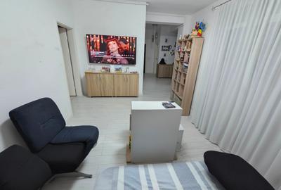Apartament cu 3 camere decomandat, mobilat în Giroc