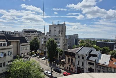 Apartament ultracentral, 3 camere, cu priveliste impresionanta, langa Mercur - 9