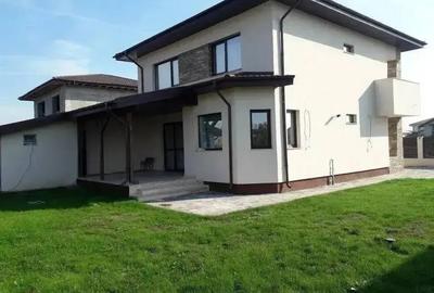 Casă cu 5 camere în Vest