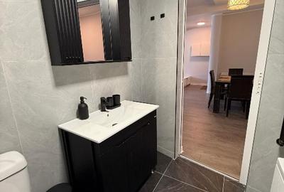 UNIVERSITATE, 2 camere, etaj 7, vedere spate, 50 mp, centrala proprie - 40