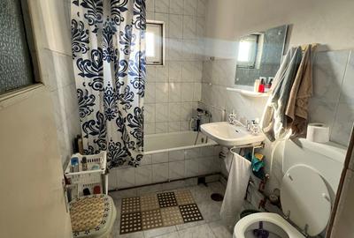 Apartament 3 camere decomandat, Nicolina, etaj 3 - 5