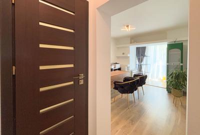 Apartament cu 3 camere decomandat, mobilat în Ultracentral