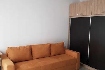 Garsoniera, decomandata, 37 mp, centrala proprie, ac, metrou aproape, Exigent - 1