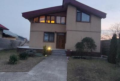 Casă de vânzare în Mândrești – Focșani, Proprietate spațioasă - 1