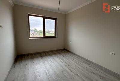 Duplex cu 5 camere despartit prin garaj, zona Giroc - 24