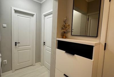 Apartament 2 camere, decomandat, renovat recent, parcare inclusă– 5 min metrou - 1