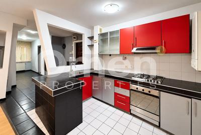 Apartament cu 3 camere decomandat, mobilat în Central