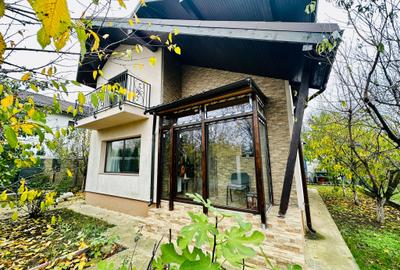 Casă cu 4 camere în Berceni