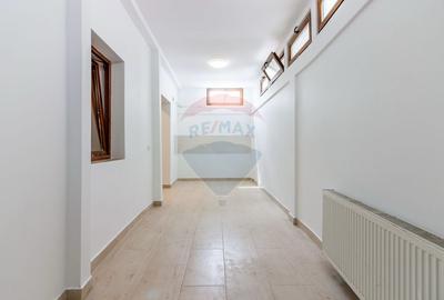 Apartament de vanzare cu 4 camere în Bucurestii Noi, metrou, parc - 10
