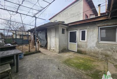 Casa 4 camere plus anexe zona gara Medgidia, Constanta - 13