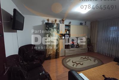 Apartament 3 camere decomandat cu spațiu de depozitare – Micro 11, Târgoviște - 2