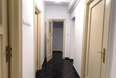 Victoriei-Iancu de Hunedoara-Apartament 2 camere-Birouri-Cabinet-700 EUR - 4