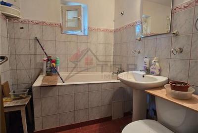 Dacia - statia Columnei, 3 camere decomandat la bulevard, liber - 8